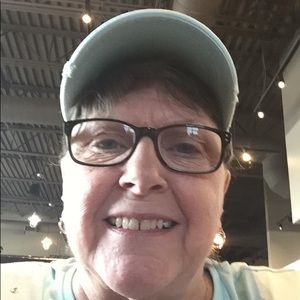 Meet your Posher, Valerie